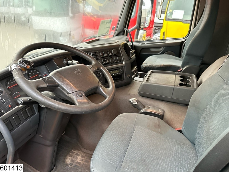 Volvo FM 370 6X2, EURO 5 - Dropside/ Flatbed truck: picture 5 Volvo FM 370 6X2, EURO 5 - Dropside/ Flatbed truck: picture 5