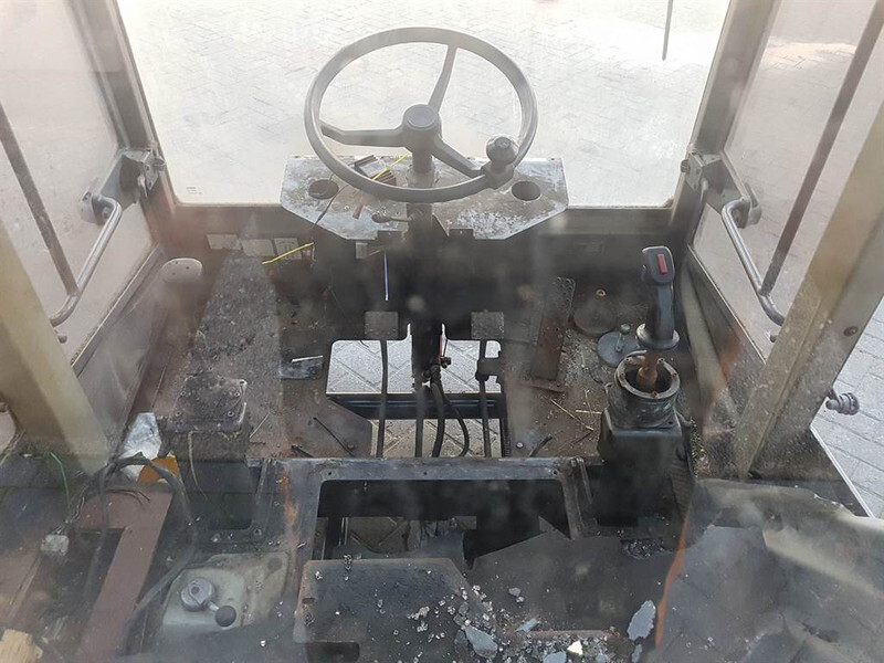 Ahlmann AZ14-4146890K/4105565K/4108629-Cabin/Kabine/Cabine - Cab and interior for Construction machinery: picture 5 Ahlmann AZ14-4146890K/4105565K/4108629-Cabin/Kabine/Cabine - Cab and interior for Construction machinery: picture 5