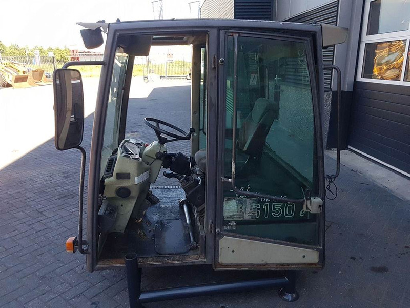 Ahlmann AZ150E-23108324-Cabin/Kabine/Cabine - Cab and interior for Construction machinery: picture 4 Ahlmann AZ150E-23108324-Cabin/Kabine/Cabine - Cab and interior for Construction machinery: picture 4