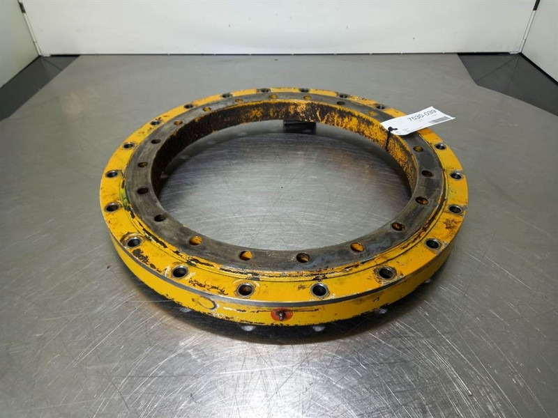 Ahlmann AZ6-4197762A-Slewing ring/Drehkranz/Draaikrans - Frame/ Chassis for Construction machinery: picture 4 Ahlmann AZ6-4197762A-Slewing ring/Drehkranz/Draaikrans - Frame/ Chassis for Construction machinery: picture 4