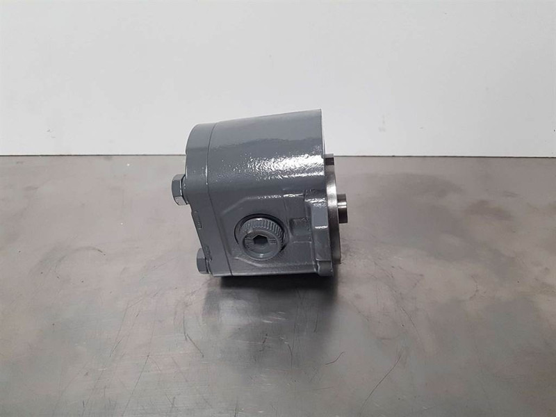 Case CX55-Kobelco SK 55-AP2D25-Gearpump/Zahnradpumpe - Hydraulics for Construction machinery: picture 4 Case CX55-Kobelco SK 55-AP2D25-Gearpump/Zahnradpumpe - Hydraulics for Construction machinery: picture 4