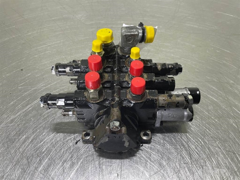 Hitachi ZW95LSD-KYB 00030-30141-Valve/Ventile/Ventiel - Hydraulics for Construction machinery: picture 3 Hitachi ZW95LSD-KYB 00030-30141-Valve/Ventile/Ventiel - Hydraulics for Construction machinery: picture 3