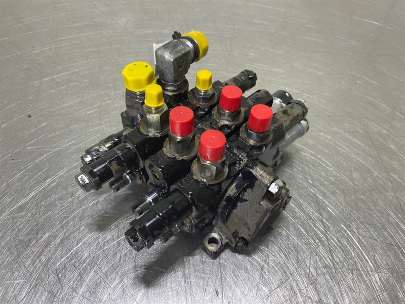 Hitachi ZW95LSD-KYB 00030-30141-Valve/Ventile/Ventiel - Hydraulics for Construction machinery: picture 2 Hitachi ZW95LSD-KYB 00030-30141-Valve/Ventile/Ventiel - Hydraulics for Construction machinery: picture 2