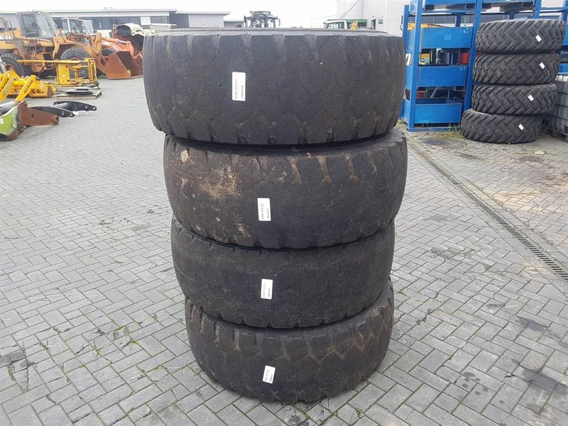 JCB 416 HT-Barkley 17.5R25-Tyre/Reifen/Band - Wheels and tires for Construction machinery: picture 1 JCB 416 HT-Barkley 17.5R25-Tyre/Reifen/Band - Wheels and tires for Construction machinery: picture 1