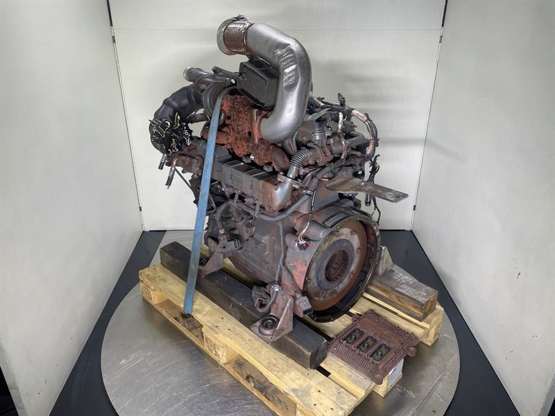 Liebherr L524-10816848-John Deere 4045HFL92-Engine/Motor - Engine for Construction machinery: picture 3 Liebherr L524-10816848-John Deere 4045HFL92-Engine/Motor - Engine for Construction machinery: picture 3