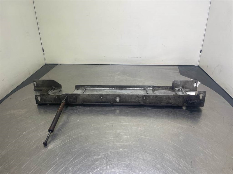 Liebherr LH24M-94059169-Hood/Haube/Kap - Frame/ Chassis for Construction machinery: picture 3 Liebherr LH24M-94059169-Hood/Haube/Kap - Frame/ Chassis for Construction machinery: picture 3