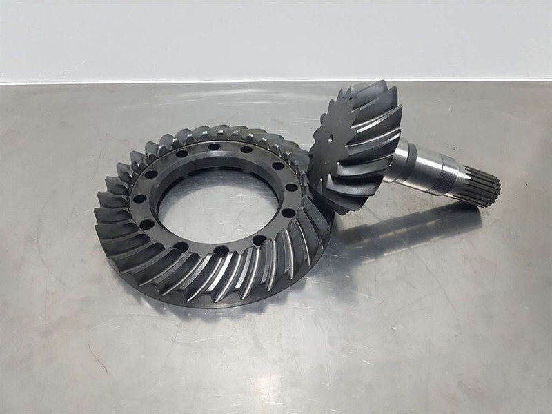 MC Cormick -Carraro CA64234-Bevel gear set/Kegelra - Axle and parts for Construction machinery: picture 1 MC Cormick -Carraro CA64234-Bevel gear set/Kegelra - Axle and parts for Construction machinery: picture 1
