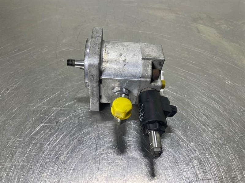 Mecalac 12MTX-5370584-Koelvin motor - Hydraulics for Construction machinery: picture 3 Mecalac 12MTX-5370584-Koelvin motor - Hydraulics for Construction machinery: picture 3