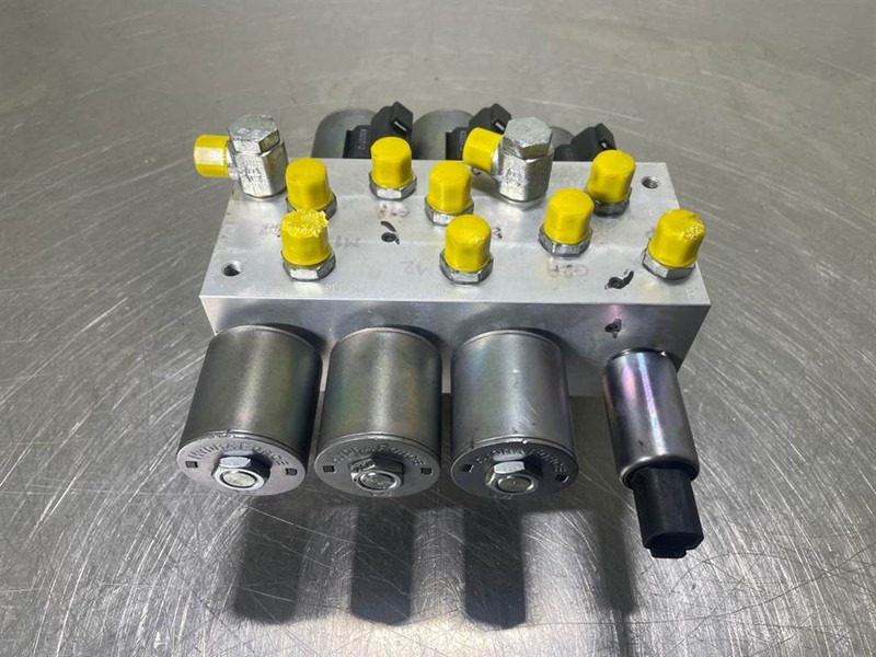 Mecalac 12MTX-6090401-Servo valve/Servoventil/Servoventiel - Hydraulics for Construction machinery: picture 5 Mecalac 12MTX-6090401-Servo valve/Servoventil/Servoventiel - Hydraulics for Construction machinery: picture 5