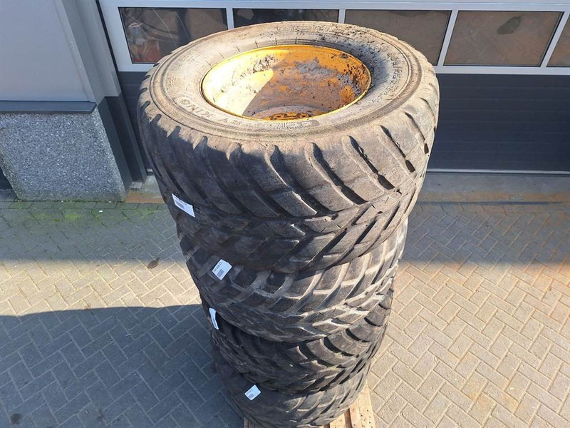 Mecalac 12MTX-Nokian 560/45R22.5-Tire/Reifen/Band - Wheels and tires for Construction machinery: picture 3 Mecalac 12MTX-Nokian 560/45R22.5-Tire/Reifen/Band - Wheels and tires for Construction machinery: picture 3