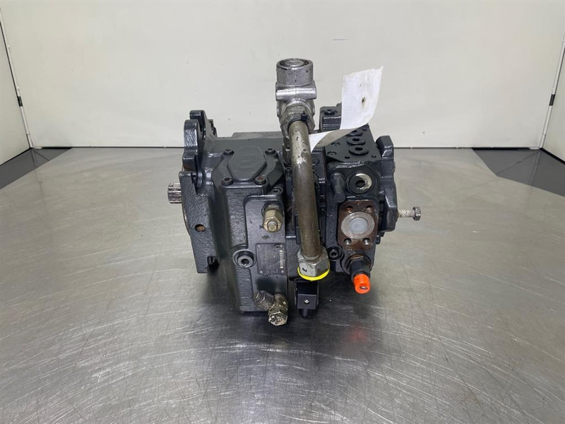 Schaeff SKS661-5364661725-A4VG90-Drive pump/Fahrpumpe - Hydraulics for Construction machinery: picture 1 Schaeff SKS661-5364661725-A4VG90-Drive pump/Fahrpumpe - Hydraulics for Construction machinery: picture 1