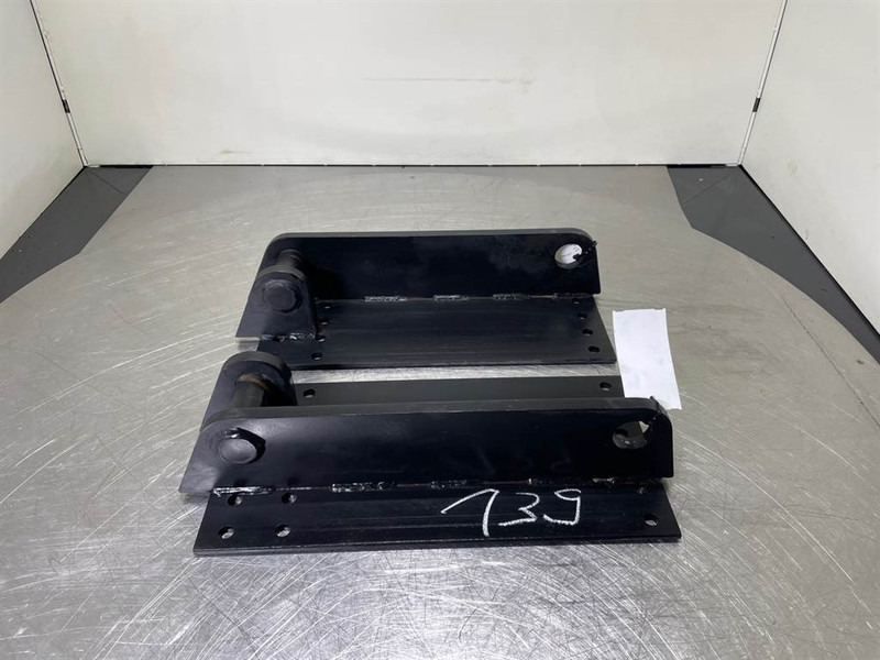 Terex TL/SKL/SKS - Adapter plate/Adapterplatte/Aanlasoor - Quick coupler for Construction machinery: picture 3 Terex TL/SKL/SKS - Adapter plate/Adapterplatte/Aanlasoor - Quick coupler for Construction machinery: picture 3