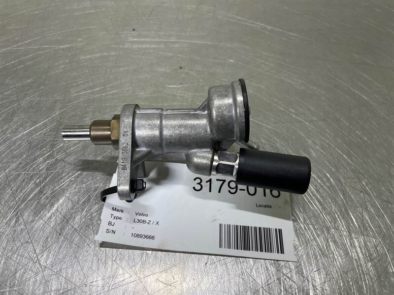Volvo L30B-Z/X-Deutz TD2011L04I-04103662DX-Fuel pump - Engine for Construction machinery: picture 1 Volvo L30B-Z/X-Deutz TD2011L04I-04103662DX-Fuel pump - Engine for Construction machinery: picture 1