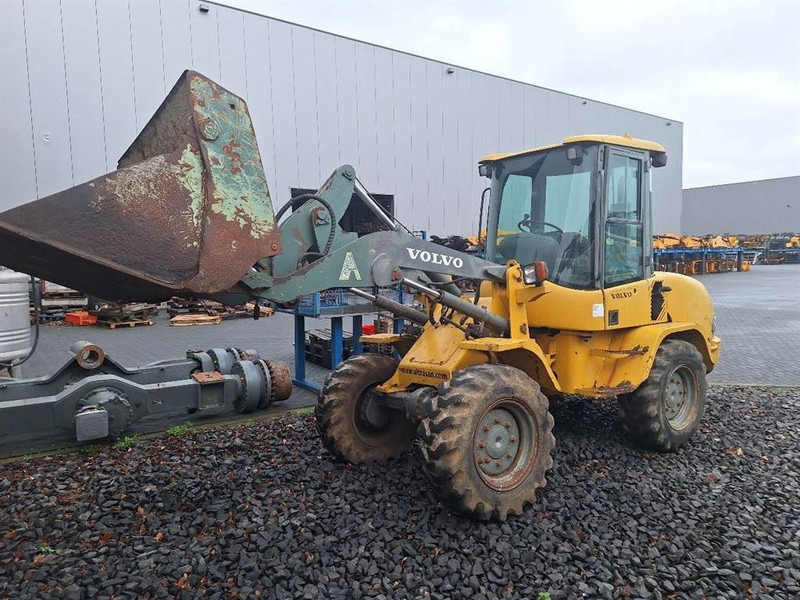 Volvo L30D - (For parts) - Wheel loader: picture 1 Volvo L30D - (For parts) - Wheel loader: picture 1