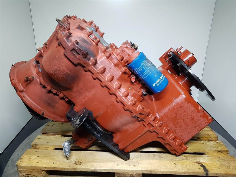 ZF 4WG-190 - Ljungby Maskin L12 - Transmission - Gearbox and parts for Construction machinery: picture 3 ZF 4WG-190 - Ljungby Maskin L12 - Transmission - Gearbox and parts for Construction machinery: picture 3