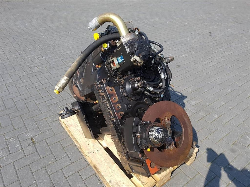 ZF - Transmission/Getriebe/Transmissiebak - Gearbox and parts for Construction machinery: picture 5 ZF - Transmission/Getriebe/Transmissiebak - Gearbox and parts for Construction machinery: picture 5