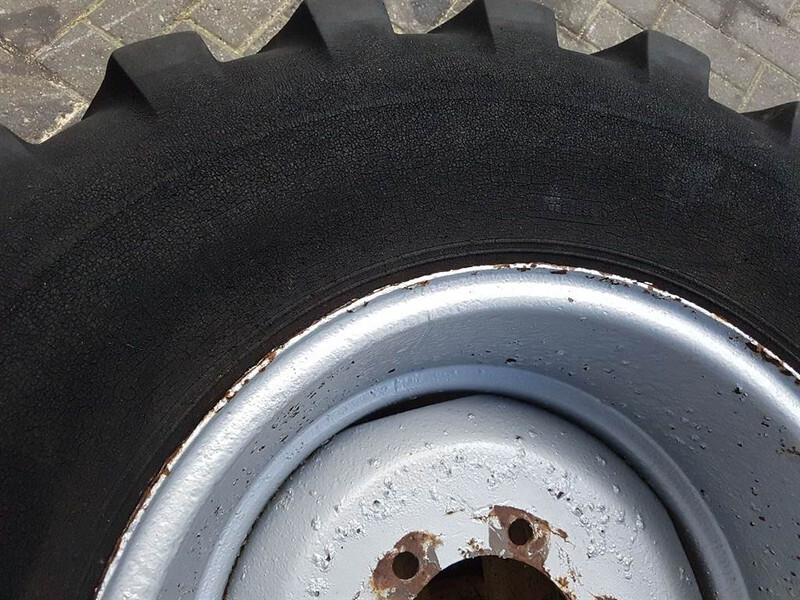 Zettelmeyer Mitas 14.5-20-Tire/Reifen/Band - Wheels and tires for Construction machinery: picture 5 Zettelmeyer Mitas 14.5-20-Tire/Reifen/Band - Wheels and tires for Construction machinery: picture 5