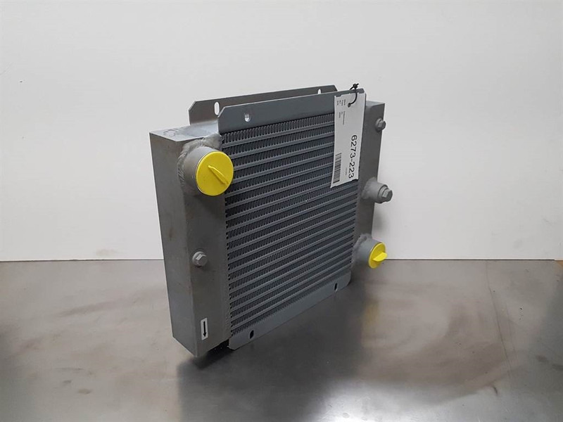 Zettelmeyer ZL-SLB KBK2T-091378-Cooler/Kühler/Koeler - Engine for Construction machinery: picture 2 Zettelmeyer ZL-SLB KBK2T-091378-Cooler/Kühler/Koeler - Engine for Construction machinery: picture 2