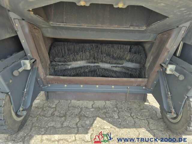 Industrial sweeper Hako Sweepmaster 1500RH Kehr- Flächen Hallenreiniger: picture 7