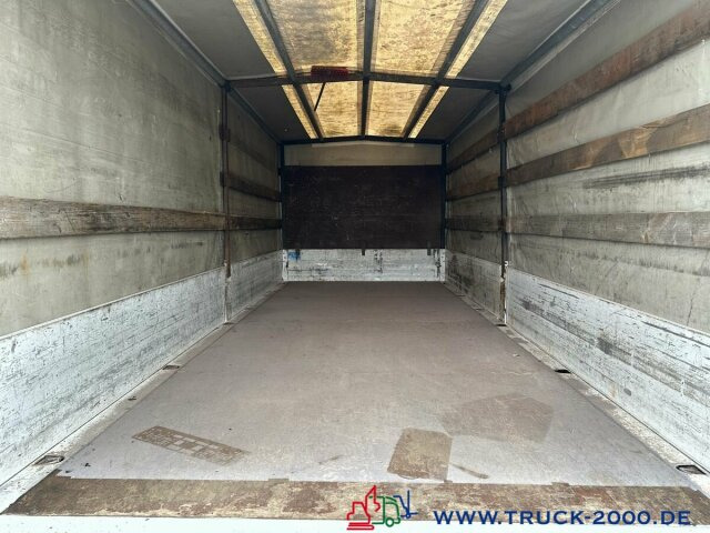 Mercedes-Benz 818 LBW AHK 10.5t. Nur 265.739 KM Schaltgetriebe - Curtainsider truck: picture 3 Mercedes-Benz 818 LBW AHK 10.5t. Nur 265.739 KM Schaltgetriebe - Curtainsider truck: picture 3