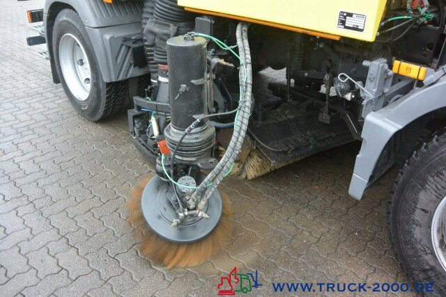 Mercedes-Benz Atego 1524 Faun Viajet 6 RL Besen rechts + links on lease Mercedes-Benz Atego 1524 Faun Viajet 6 RL Besen rechts + links: picture 15