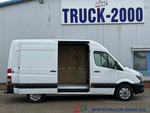 Mercedes-Benz Sprinter 216 CDI Kasten Hoch Klima AHK 2.000 Kg - Small van: picture 3 Mercedes-Benz Sprinter 216 CDI Kasten Hoch Klima AHK 2.000 Kg - Small van: picture 3