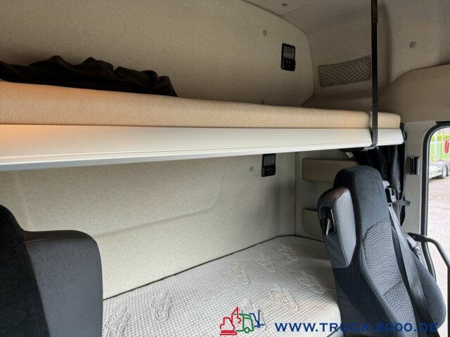 Mercedes-Benz Actros 1846 Giga Space 2Betten Kühlschrank Klima - Tractor unit: picture 3 Mercedes-Benz Actros 1846 Giga Space 2Betten Kühlschrank Klima - Tractor unit: picture 3
