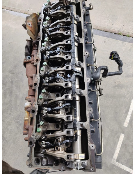MAN D2676LF53 - Cylinder block: picture 2 MAN D2676LF53 - Cylinder block: picture 2