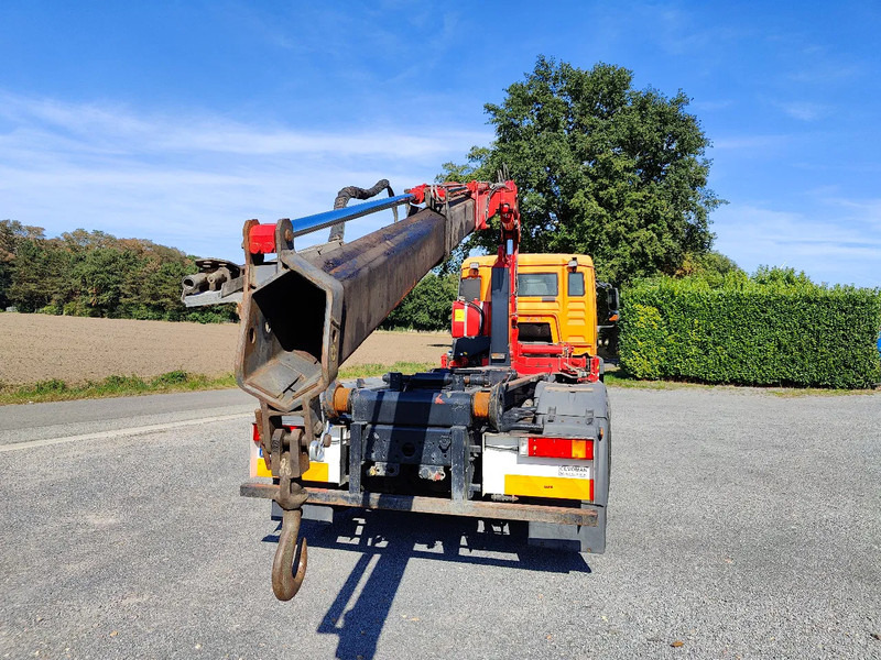 MAN TGA 28.310 Container / Fassi F130 - Hook lift truck, Crane truck: picture 3 MAN TGA 28.310 Container / Fassi F130 - Hook lift truck, Crane truck: picture 3
