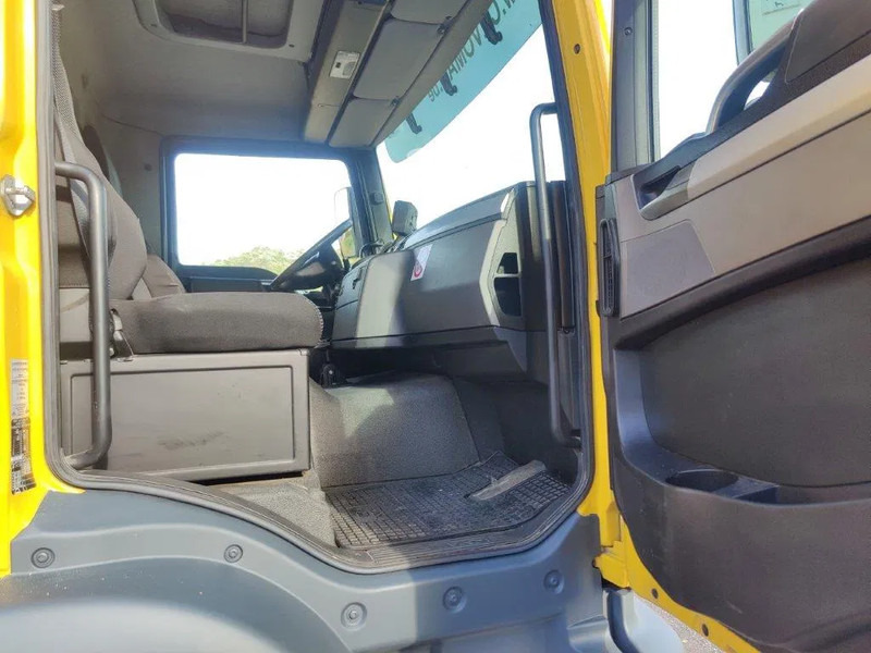 Box truck MAN TGM 18.250 Euro 6 boxtruck D'hollandia: picture 19