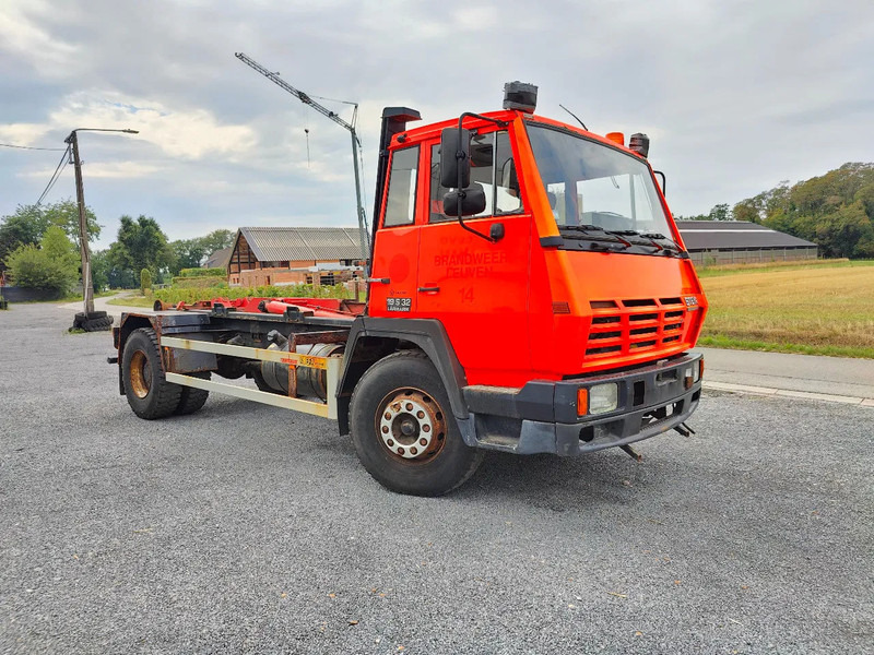 Steyr 19S31 19S32 Container Marrel - Hook lift truck: picture 1 Steyr 19S31 19S32 Container Marrel - Hook lift truck: picture 1