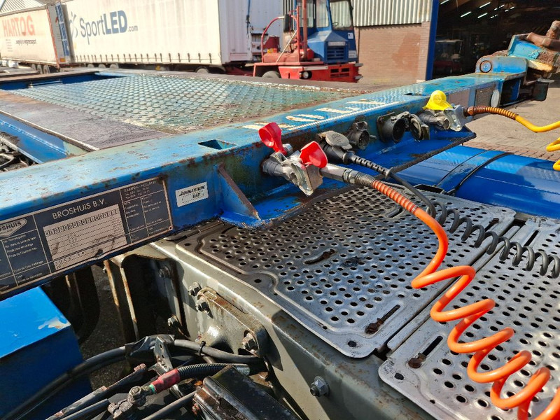 Broshuis 3UCC 39 EU - Container transporter/ Swap body semi-trailer: picture 4 Broshuis 3UCC 39 EU - Container transporter/ Swap body semi-trailer: picture 4