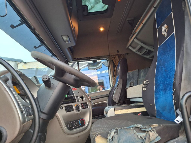 DAF XF 105.460 - Cab chassis truck: picture 5 DAF XF 105.460 - Cab chassis truck: picture 5