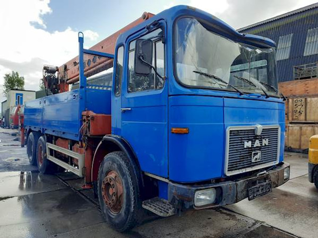 MAN 26.280 DF 6X4 PALFINGER CRANE - Dropside/ Flatbed truck: picture 2 MAN 26.280 DF 6X4 PALFINGER CRANE - Dropside/ Flatbed truck: picture 2