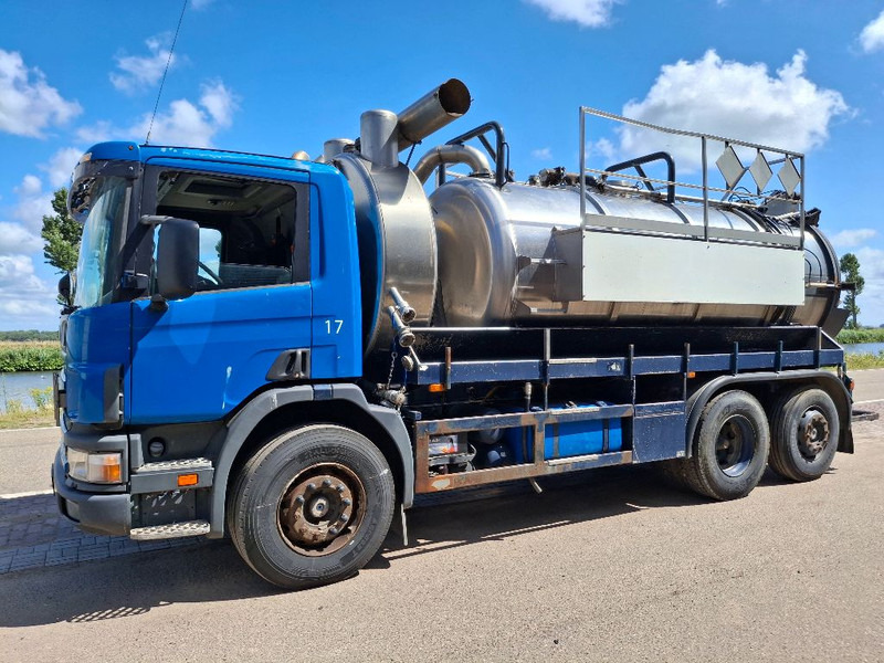 Scania P114 GB6X2*4 NA 90190 - Vacuum truck: picture 3 Scania P114 GB6X2*4 NA 90190 - Vacuum truck: picture 3