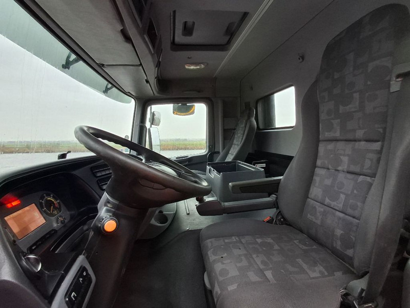 Mercedes-Benz ACTROS 2041 AS 4x4 - Tractor unit: picture 4 Mercedes-Benz ACTROS 2041 AS 4x4 - Tractor unit: picture 4