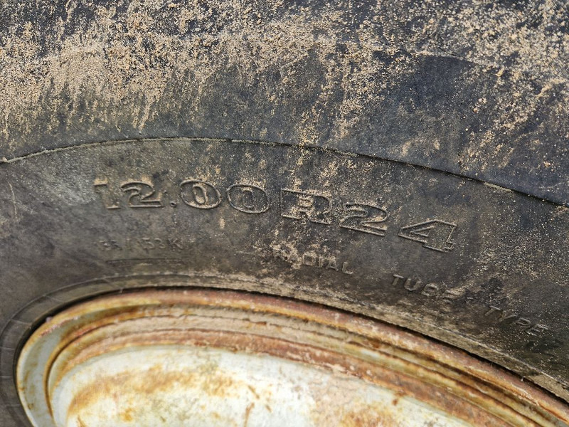 Volvo N1033 6X4 - Cab chassis truck: picture 3 Volvo N1033 6X4 - Cab chassis truck: picture 3