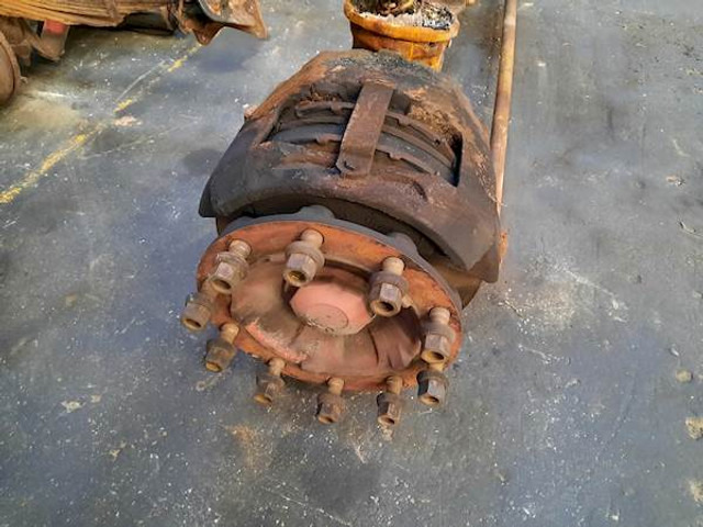 Volvo TYPE 71 – FA-LOW (FH12) - Front axle for Truck: picture 3 Volvo TYPE 71 – FA-LOW (FH12) - Front axle for Truck: picture 3