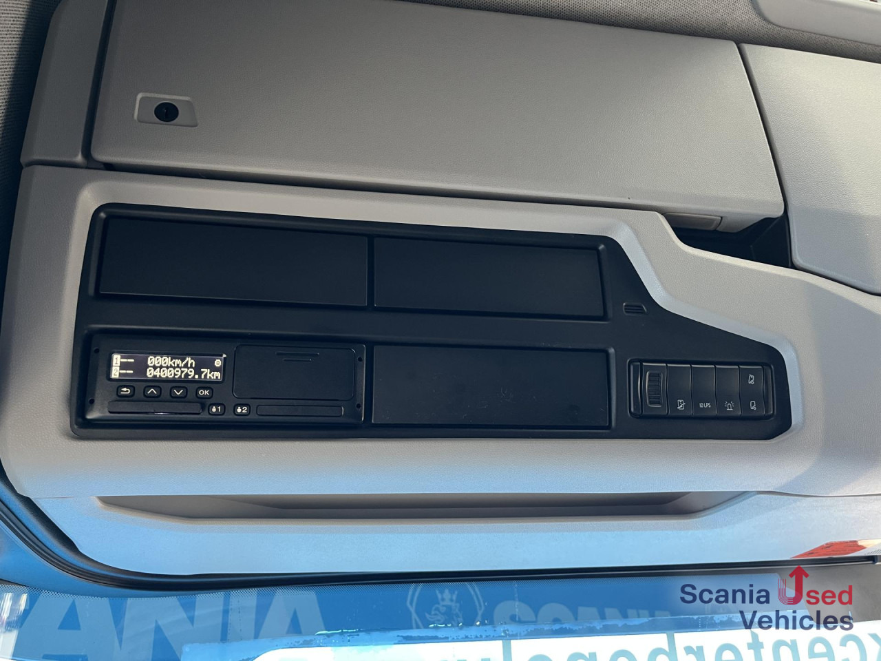 SCANIA R 410 A4x2NA RETARDER LED NAVI on lease SCANIA R 410 A4x2NA RETARDER LED NAVI: picture 6