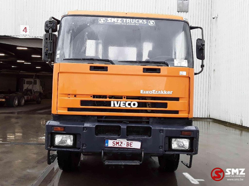 Iveco Trakker 260 E 34 6x4 francais - Container transporter/ Swap body truck: picture 2 Iveco Trakker 260 E 34 6x4 francais - Container transporter/ Swap body truck: picture 2