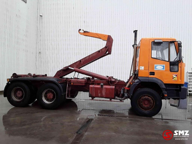 Iveco Trakker 260 E 34 6x4 francais - Container transporter/ Swap body truck: picture 4 Iveco Trakker 260 E 34 6x4 francais - Container transporter/ Swap body truck: picture 4