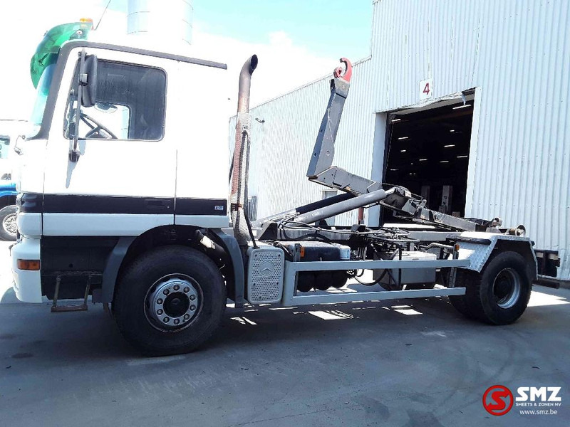 Mercedes-Benz Actros 1831 manual lames airco belgium truck - Container transporter/ Swap body truck: picture 5 Mercedes-Benz Actros 1831 manual lames airco belgium truck - Container transporter/ Swap body truck: picture 5