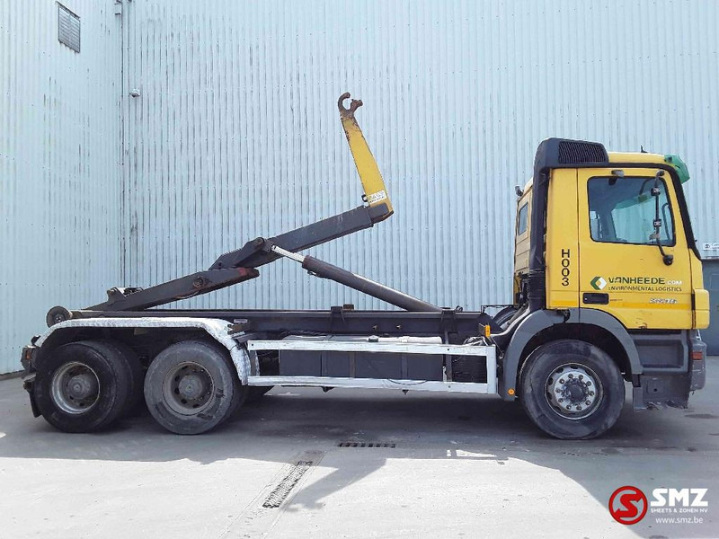 Mercedes-Benz Actros 2636 6x4 lames steel 3x - Container transporter/ Swap body truck: picture 4 Mercedes-Benz Actros 2636 6x4 lames steel 3x - Container transporter/ Swap body truck: picture 4