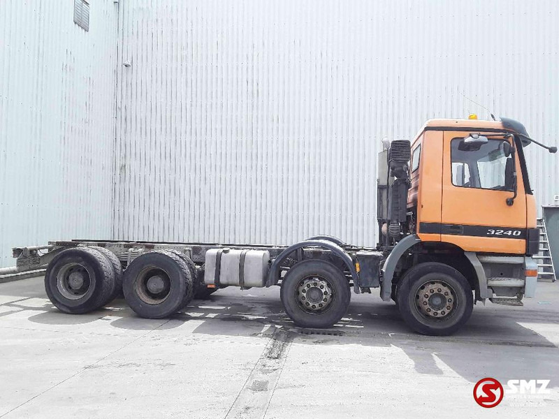 Mercedes-Benz Actros 3240 - Cab chassis truck: picture 4 Mercedes-Benz Actros 3240 - Cab chassis truck: picture 4