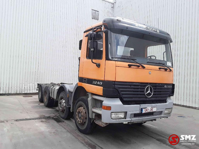Mercedes-Benz Actros 3240 - Cab chassis truck: picture 1 Mercedes-Benz Actros 3240 - Cab chassis truck: picture 1