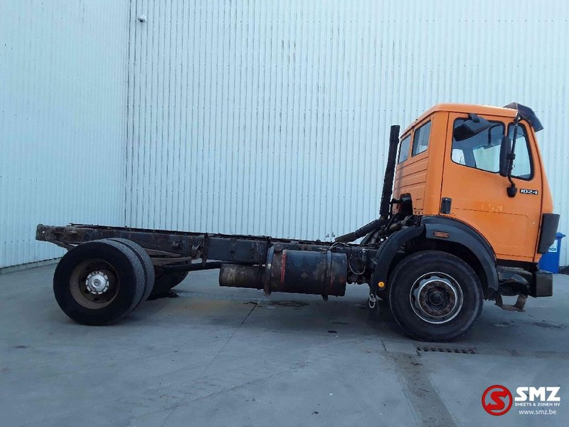 Mercedes-Benz SK 1824 lames-steel no 1922 - Cab chassis truck: picture 4 Mercedes-Benz SK 1824 lames-steel no 1922 - Cab chassis truck: picture 4