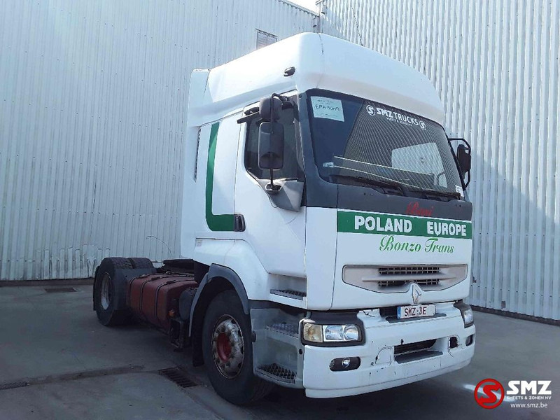 Renault Premium 400 manual pump - Tractor unit: picture 1 Renault Premium 400 manual pump - Tractor unit: picture 1
