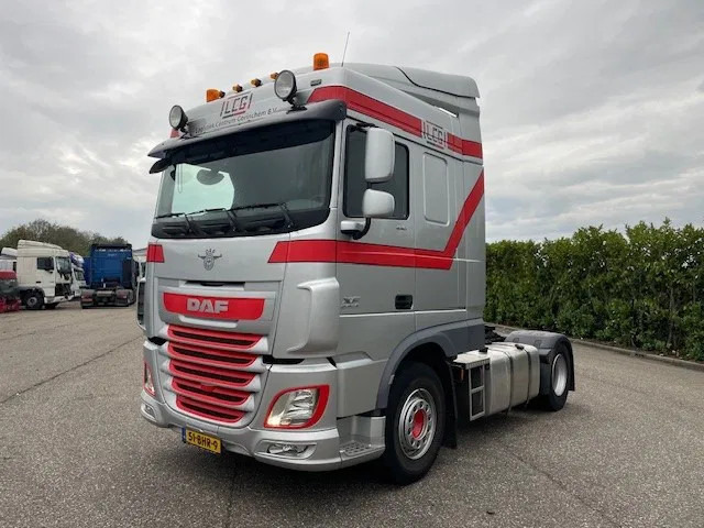 DAF XF 440 FT EURO6 Manual - Tractor unit: picture 2 DAF XF 440 FT EURO6 Manual - Tractor unit: picture 2