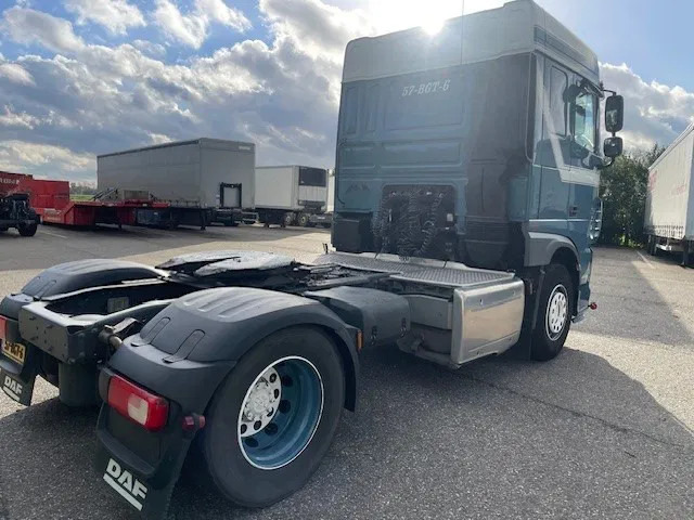 DAF XF 460 FT Euro6 Space Cab - Tractor unit: picture 4 DAF XF 460 FT Euro6 Space Cab - Tractor unit: picture 4