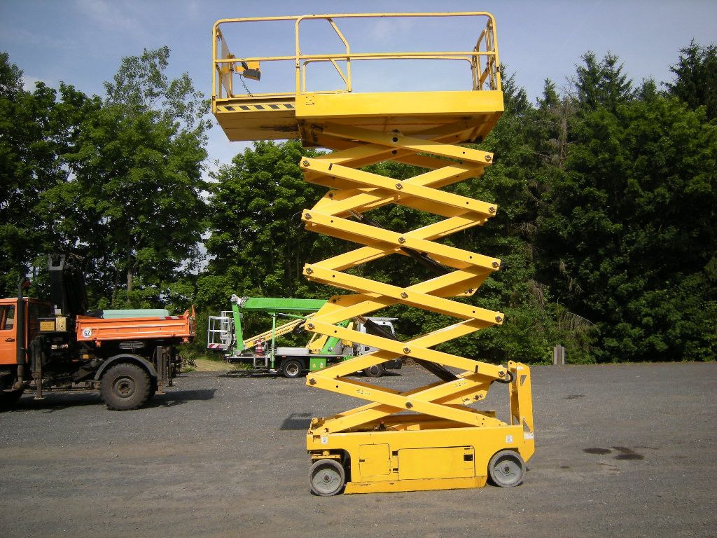 Genie GS 4047 Scherenarbeitsbühne Genie 14 m - Truck mounted aerial platform: picture 5 Genie GS 4047 Scherenarbeitsbühne Genie 14 m - Truck mounted aerial platform: picture 5